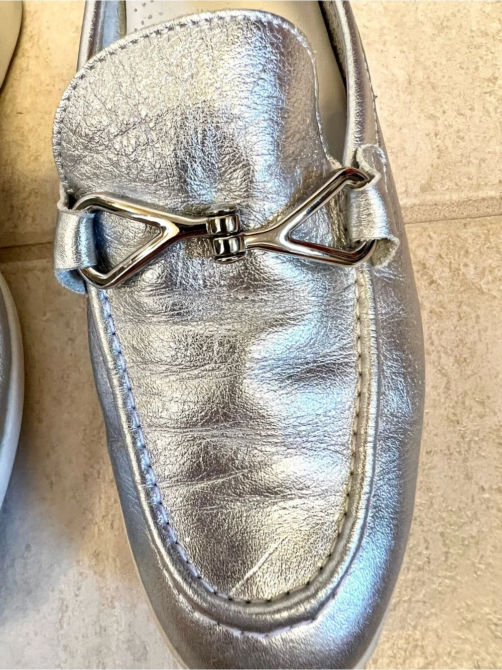 Naturalizer 7.5 Cecilia Leather Bit Buckle Loafers metallic silver preppy classy